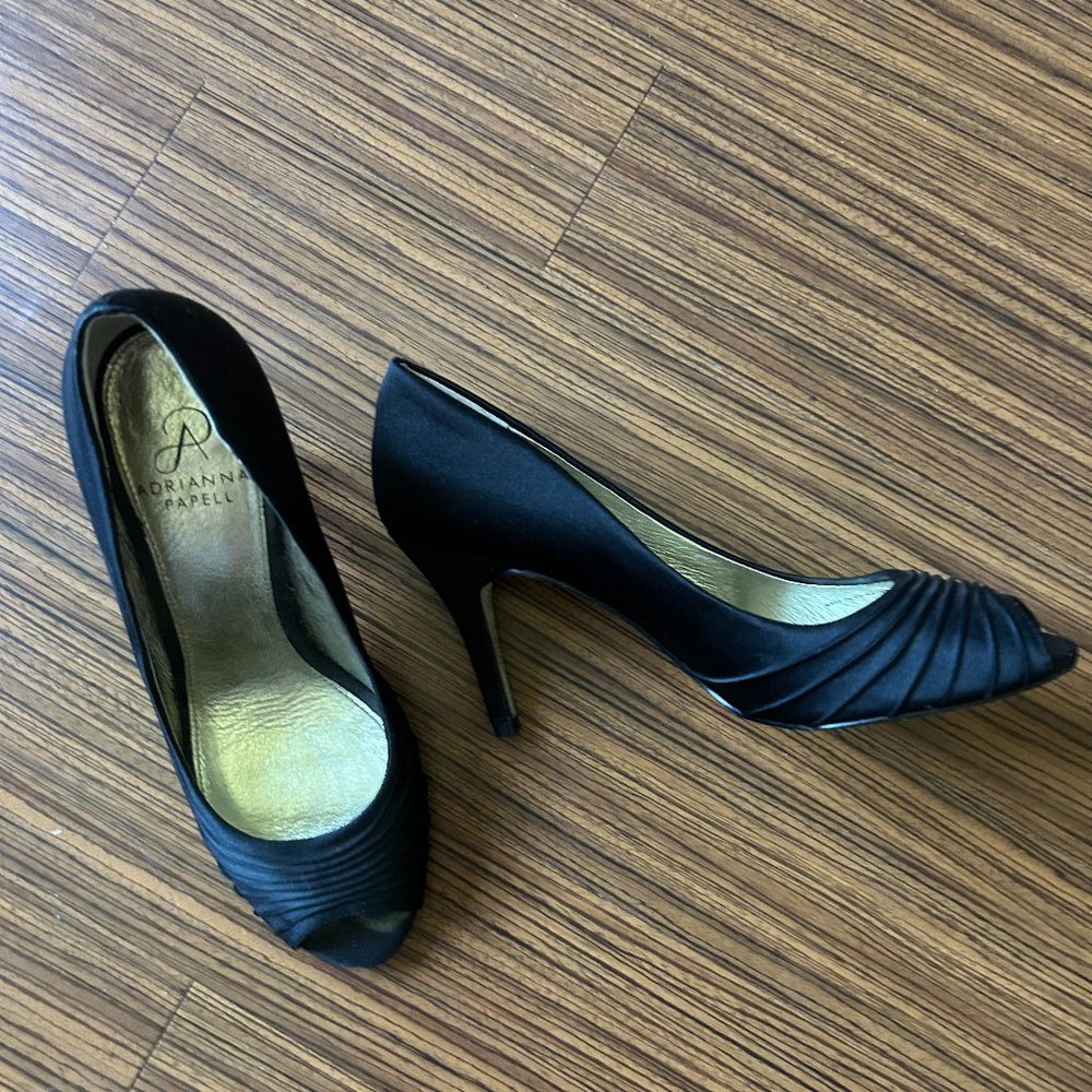 Adrianna Papell Black Heels size 8